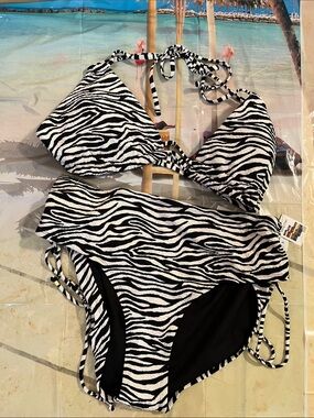 Time and Tru Black & White Zebra Print Bikini Top